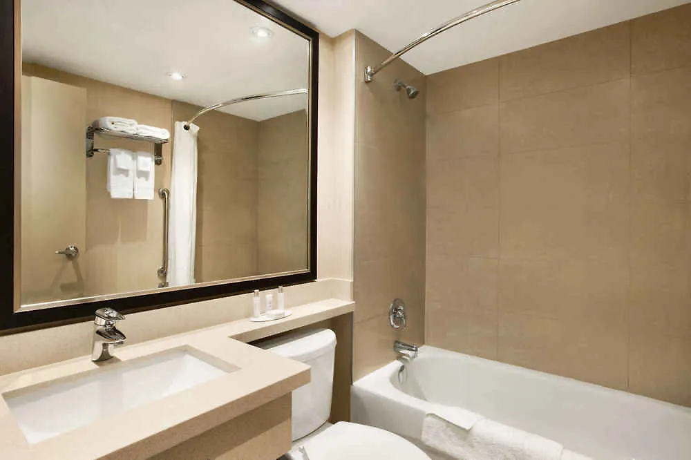 Travelodge By Wyndham Toronto East Kanada