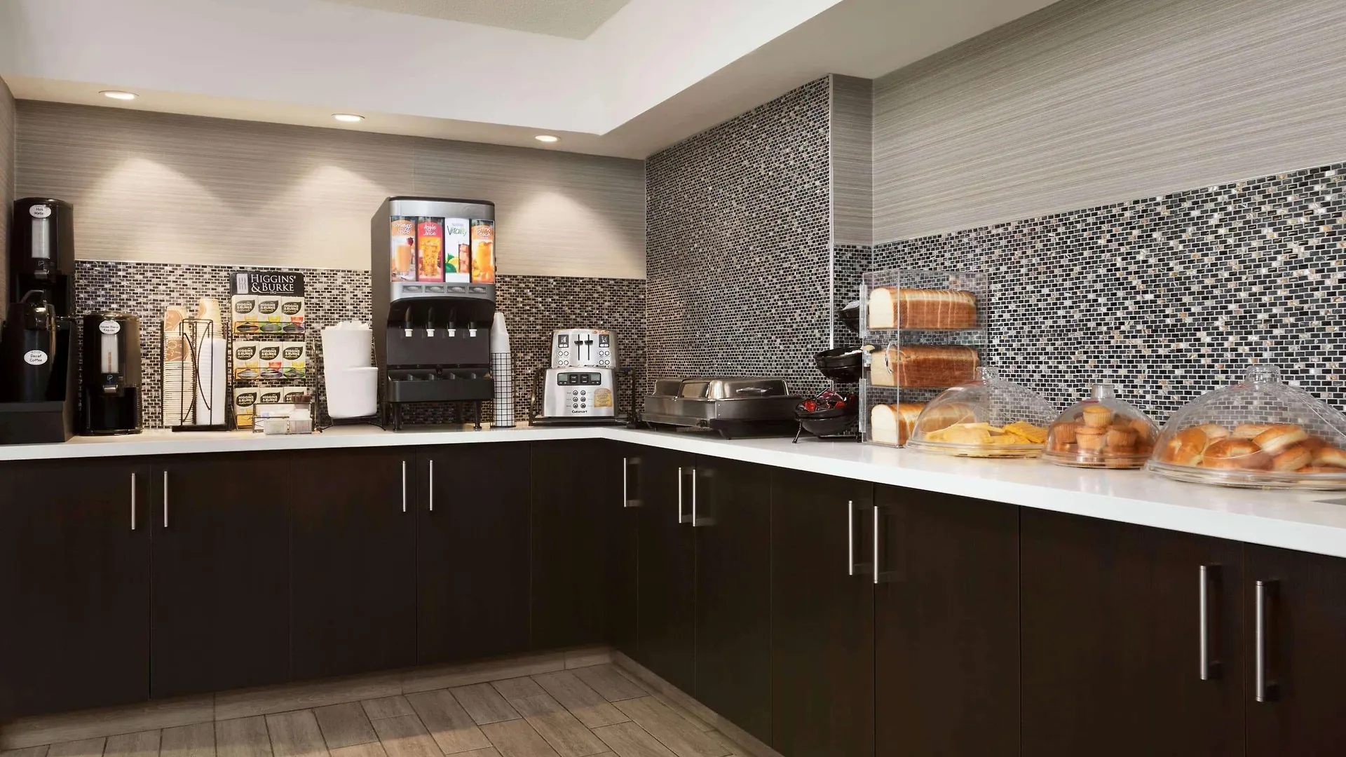 Travelodge By Wyndham Toronto East 2*,